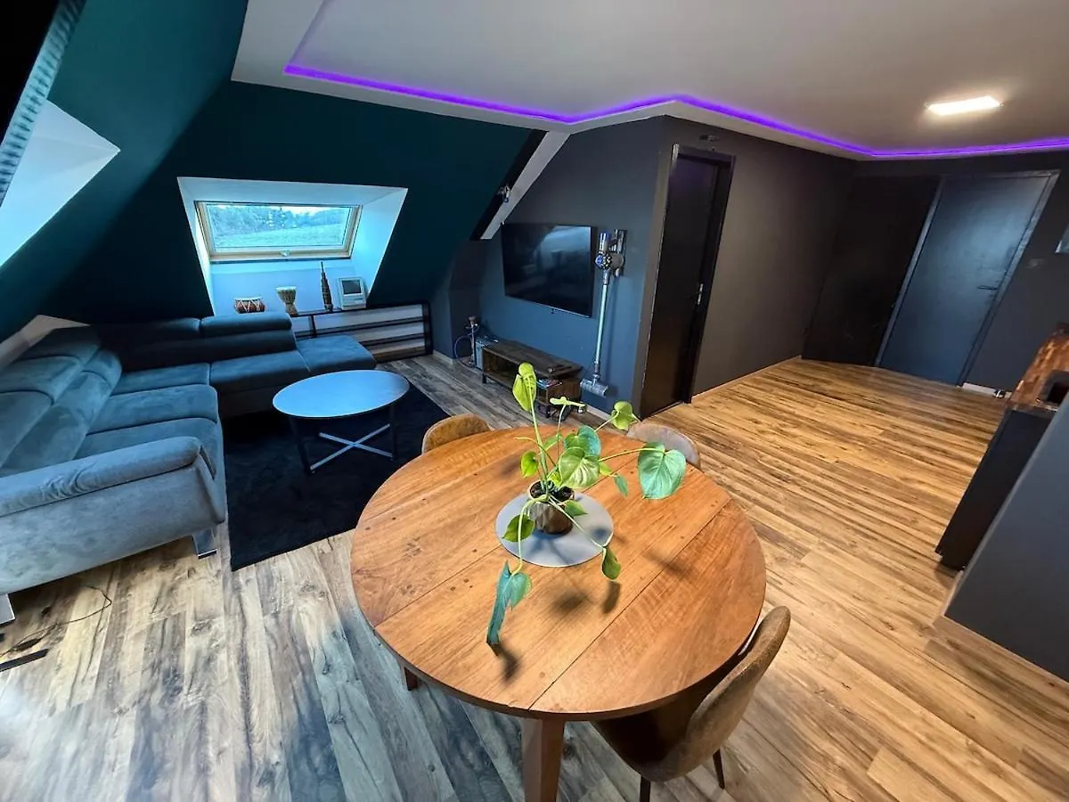 Chaleureux T2 Avec Bureau Apartment Sigoyer  France